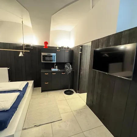 Apartment Center 1
