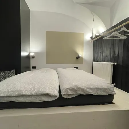 Center 1 Apartment