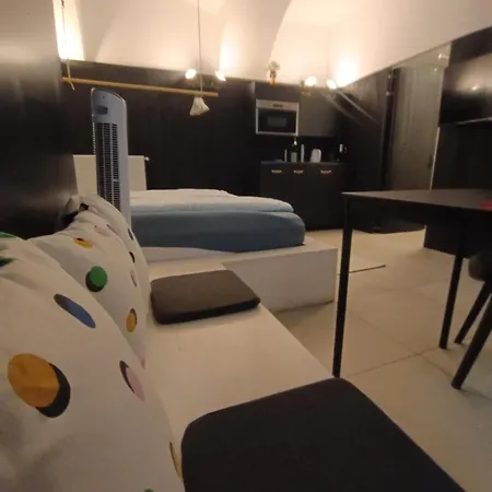 Center 1 Apartment