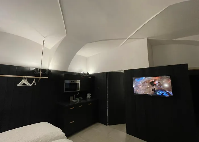 Center 1 براتسيلافا