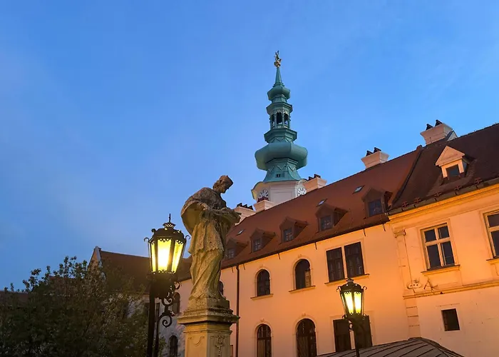 Center 1 براتسيلافا